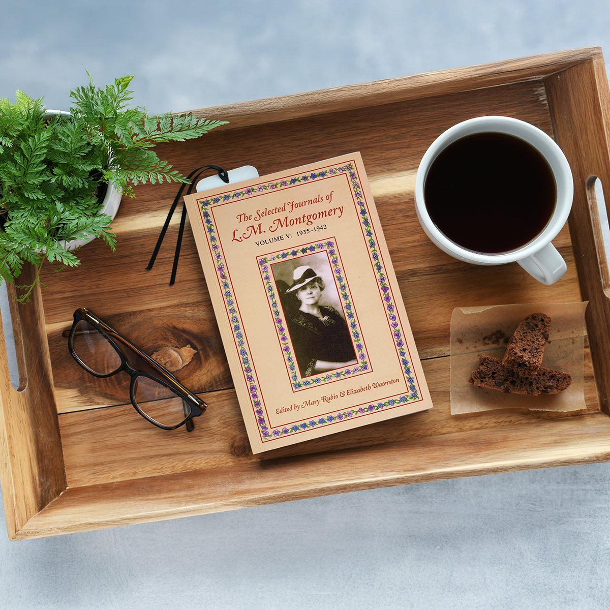 The Selected Journals of L.M. Montgomery, Volume V: 1935-1942